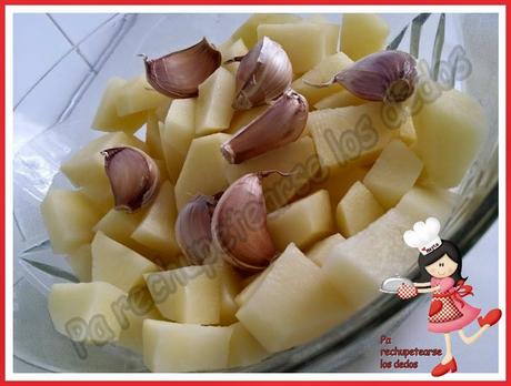 *Patatas con tomate frito (tradicional)