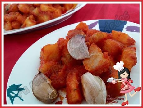 *Patatas con tomate frito (tradicional)