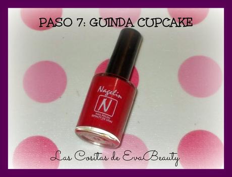 Mis manicuras (13): Manicura con puntos y Cupcake de fresa y chocolate.