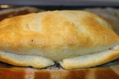 Hojaldre relleno de acelgas y pasas