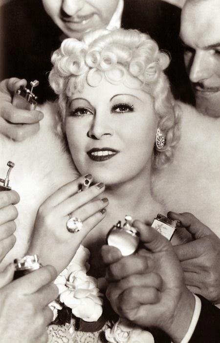 Old Hollywood: Mae West, 17 curiosidades y sus 25 frases más célebres