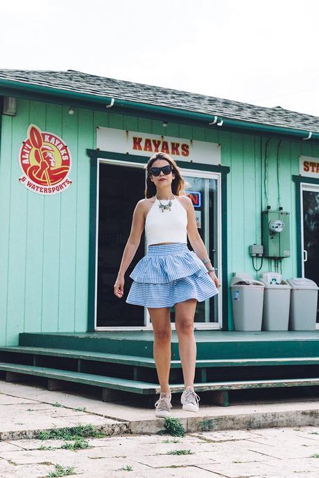 Ruffle_Striped_Skirt-Knit_Top-Pull_and_Bear-Beach-Converse-Beach_Outfit-Kauia-Travels-Hawaii-58