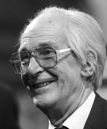 In Memoriam: Raymond Carr.