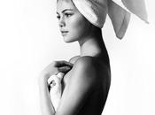 Selena Gomez protagonista Towel Series Testino