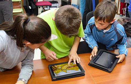 Libros de texto en código abierto, la clave para bajar costes y aumentar el éxito escolar