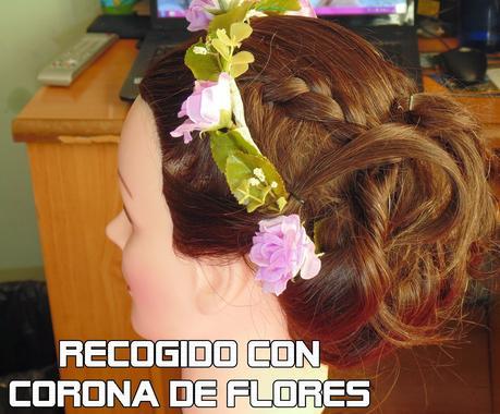 Recogido Con Corona De Flores.