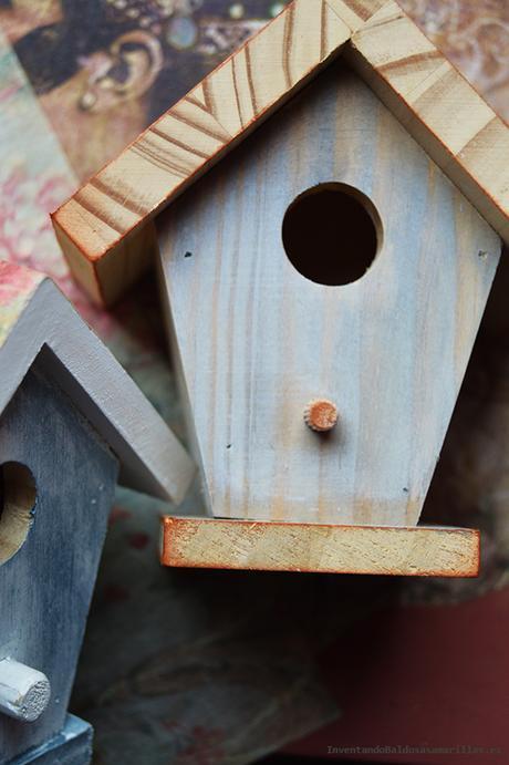 Casitas de madera decoradas con papel