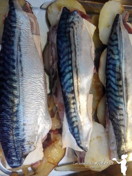 Caballa o verdel rellena al horno