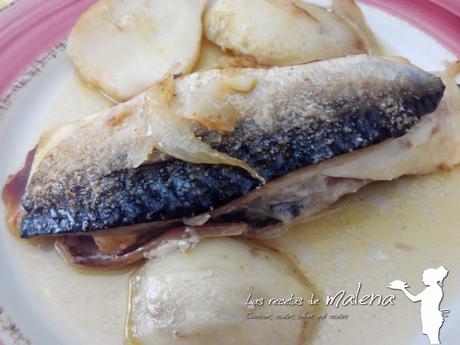 Caballa o verdel rellena al horno