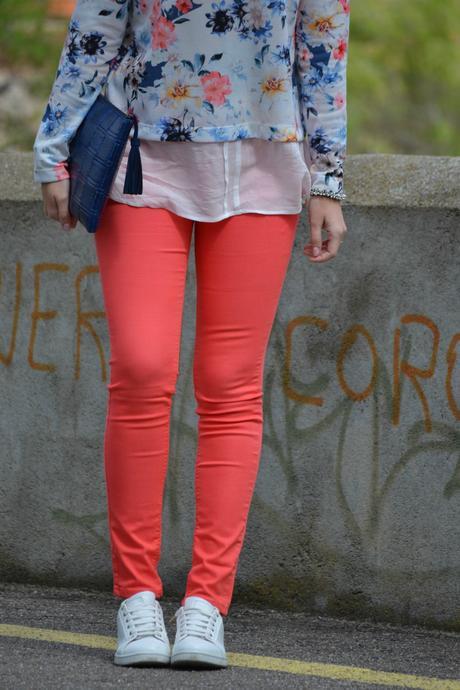 CORAL + FLORES CORAL + FLORES