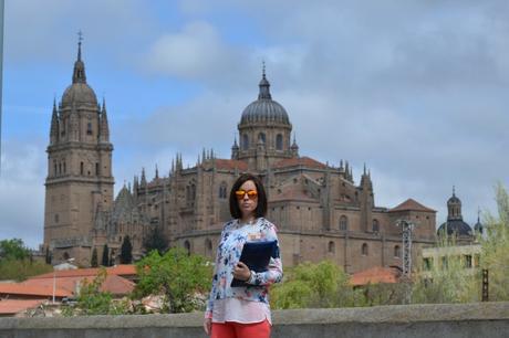 CORAL + FLORES CORAL + FLORES