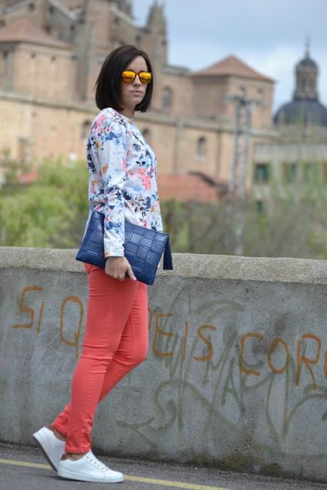 CORAL + FLORES CORAL + FLORES