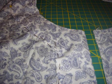 COMO HACER UNA OBERTURA DELANTERA Y ESCOTE