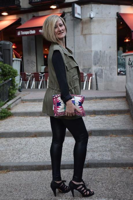 Cargo waistcoat. Military style cargo waistcoat