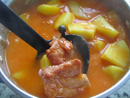 Patatas con costillas