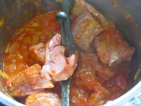 Patatas con costillas