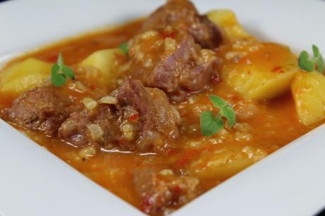 Patatas con costillas