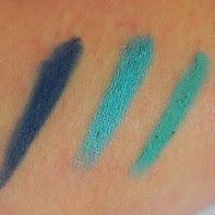 Busca tu pantone: Azules (look y manicura)