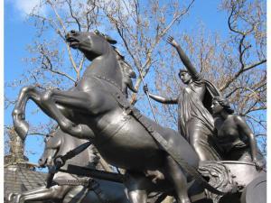 Imagen de la estatua de Boudica erigida en Londres.