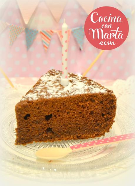 Receta hecha con olla GM, bizcocho de chocolate casero. Fácil, rápido y sencillo. Cocina con Marta.