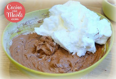 Receta hecha con olla GM, bizcocho de chocolate casero. Fácil, rápido y sencillo. Cocina con Marta.