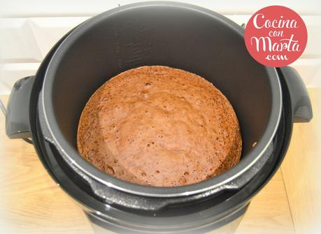 Receta hecha con olla GM, bizcocho de chocolate casero. Fácil, rápido y sencillo. Cocina con Marta.