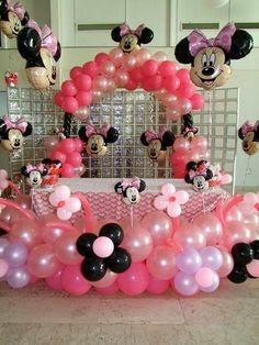 Minnie Mouse Birthday Invitations & Party Ideas Decor.