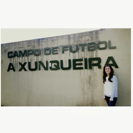 El Atlético Perines Juvenil celebró su salvación en Pontevedra, con la super reportera Ana de testigo