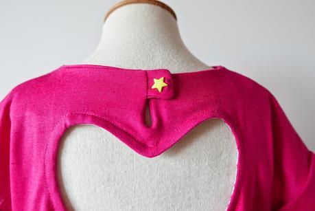 Cómo hacer un vestido o blusa con un corazón en la espalda