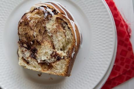 Rosca de chocolate y naranjas confitadas