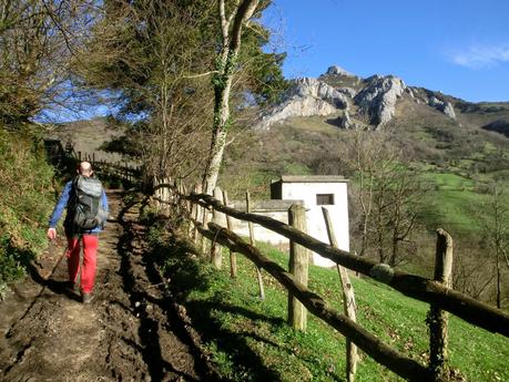 Por los valles de Zurea  (Valle del Teso-Valle de San Bras)