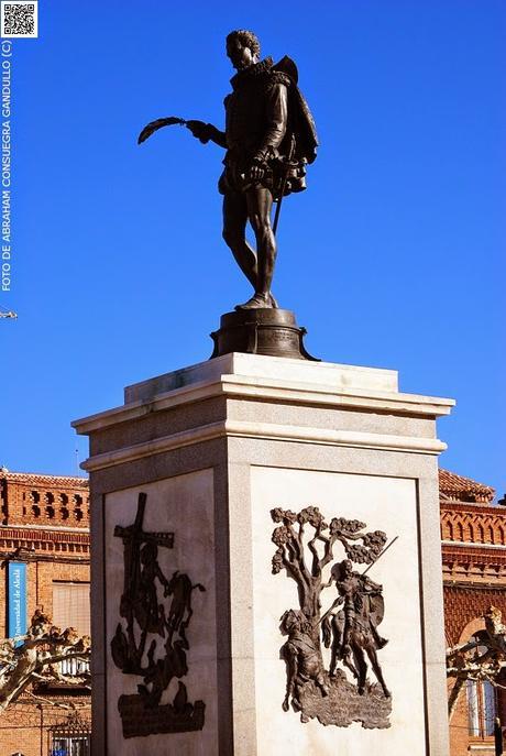 CERVANTINAlcalá: Hoy 23 de Abril de 2015, en el Teatro Paraninfo de la Universidad de Alcalá de Henares, el escritor e intelectual Juan Goytisolo recibe el Premio de Literatura en Lengua Castellana Miguel de Cervantes.