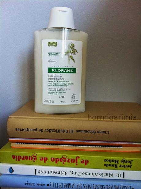 CHAMPÚ EXTRASUAVE A LA LECHE DE AVENA DE KLORANE.