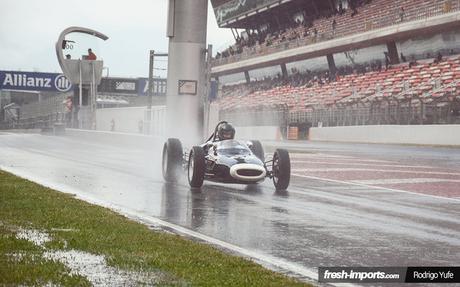 Lotus 18-21 P1 over the rain