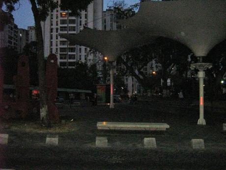 EL RECREO - Continúan sin iluminación algunos sectores en Bulevar Sabana Grande