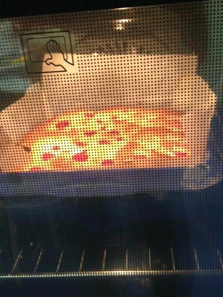 BIZCOCHO DE FRAMBUESAS Y CHOCOLATE BLANCO