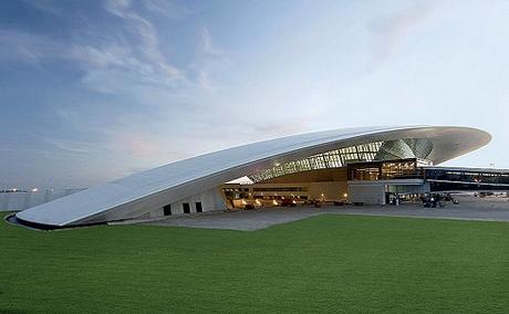 Aeropuerto de Carrasco, TECNNE