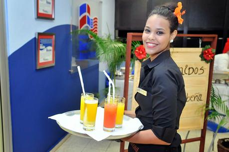 Estudiantes de Hotelería  presentan proyecto gastronómico