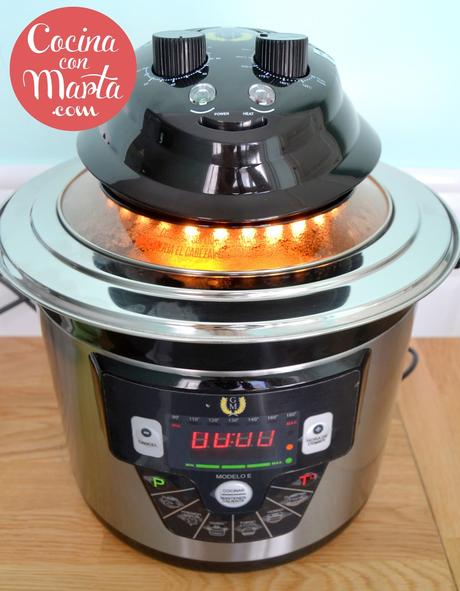 Receta casera de pollo asado en olla GM, con verduras, patatas y zanahorias. Fácil, rápido y sencillo.