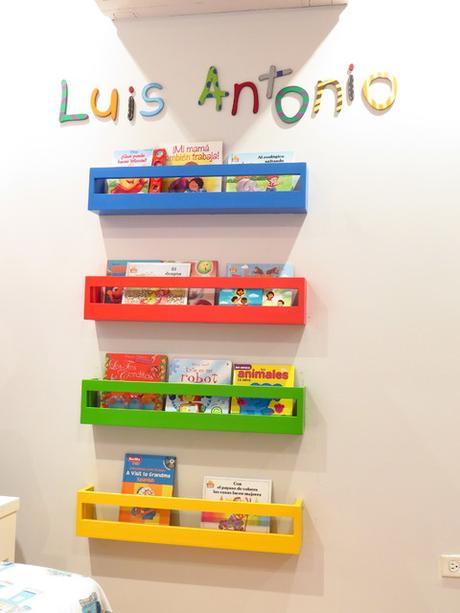 Colores primarios en tu decoración Robot Toddler room contemporary-kids