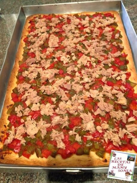 COCA DE PIMIENTOS Y ATÚN EN THERMOMIX DE MI AMIGA MARÍA JOSE