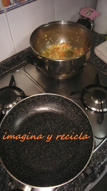 Probando caldo de pollo ecólogico Costa Eco