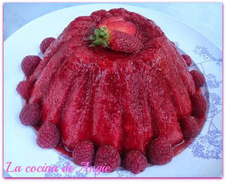 CHARLOTA DE FRESAS