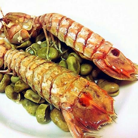 Galeras y habas rehogadas