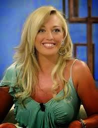 Belén Esteban calla, tras romper con Miguel