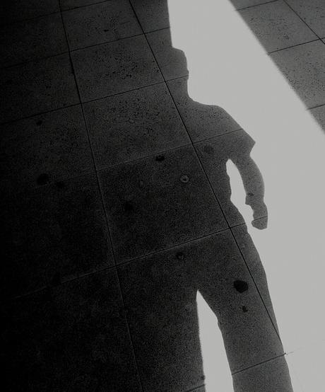 Dime de que presumes... El Hombre Invisible II #fotografia Androidografia Barakaldo 1409