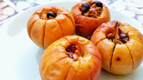 Manzanas con frutos secos al horno