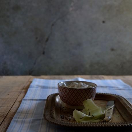 SAMOSAS DE VERDURAS CON RAITA DE PEPINO