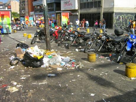 EL RECREO -SECTOR CHACAITO NECESITA CONTINUACION DE OBRAS PREVISTAS