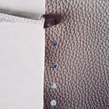 DIY: Como hacer Bolso de polipiel con flecos fácil ,barato y sin coser